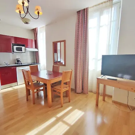 La Cardabelle, T2, Centre Luchon, Wifi, Casier A Ski, Ascenseur, 4 Personnes Bagnères-de-Luchon Exterior foto